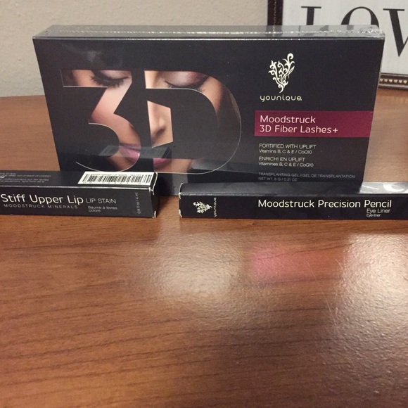 Younique Other - Younique makeup kit